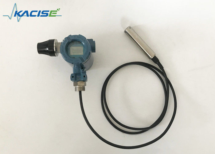 Capteur de niveau d'huile intégré alimenté par batterie avec émetteur GPRS pour moniteur à distance doté d'un grade de défense IP68 et d'une précision de mesure de 0,5% F.S.