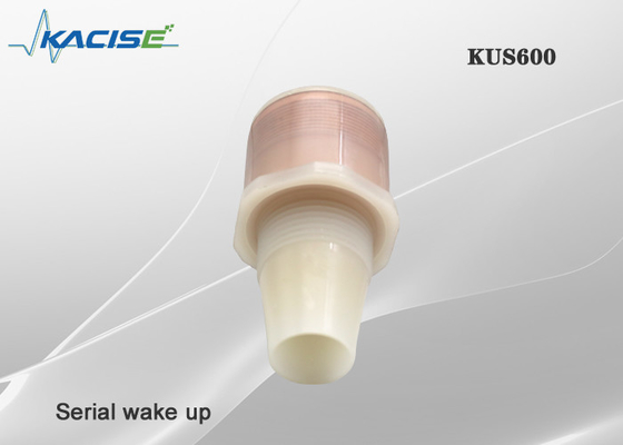 Capteur de niveau ultrasonique liquide de l'eau KUS600 avec le connecteur imperméable adapté aux besoins du client
